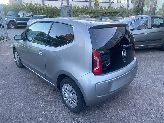 Volkswagen Up 2013 photo 3