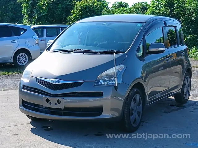 Toyota Ractis 2007 photo 3