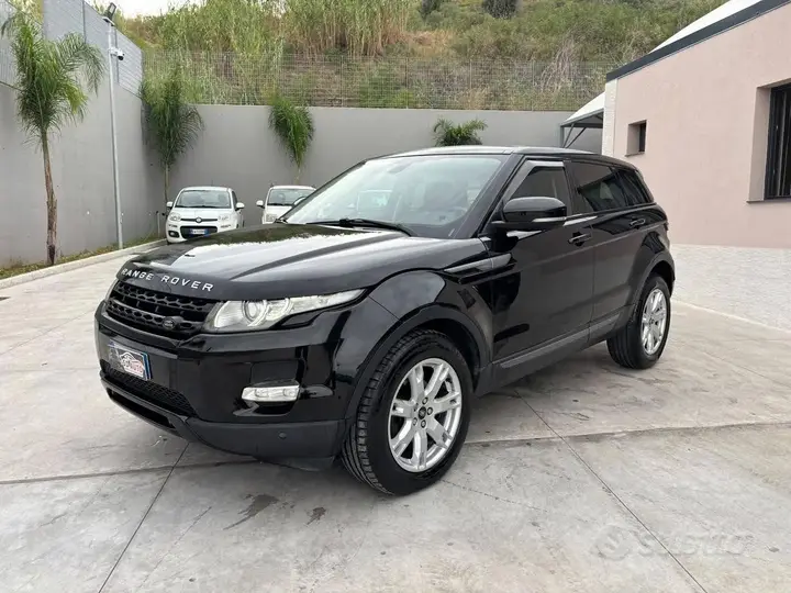 Land Rover Evoque 2021 photo 2