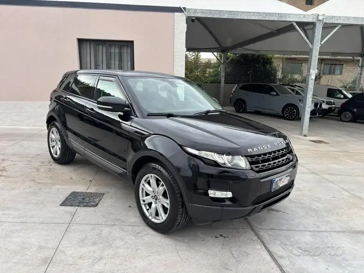 Land Rover Evoque 2021 photo 3