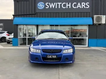 Holden Commodore 2005 photo 3