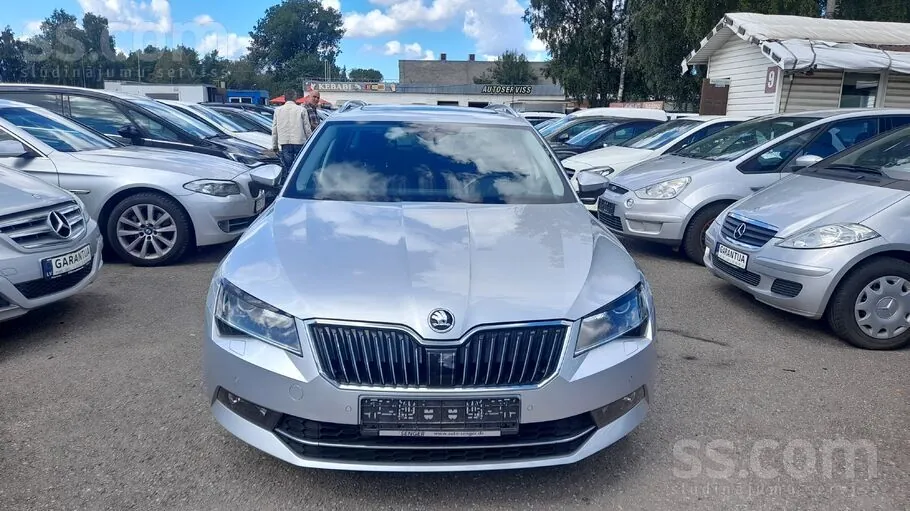 Skoda Superb 2018 photo 3