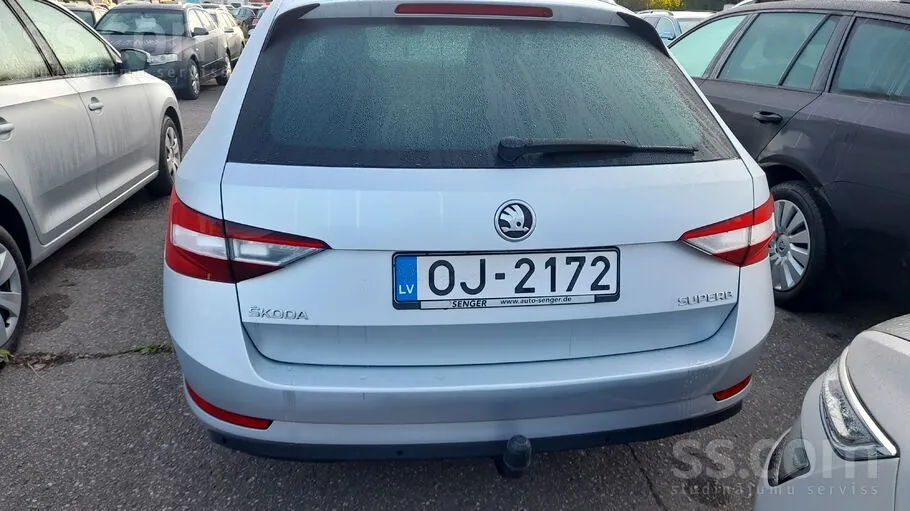 Skoda Superb 2018 photo 2