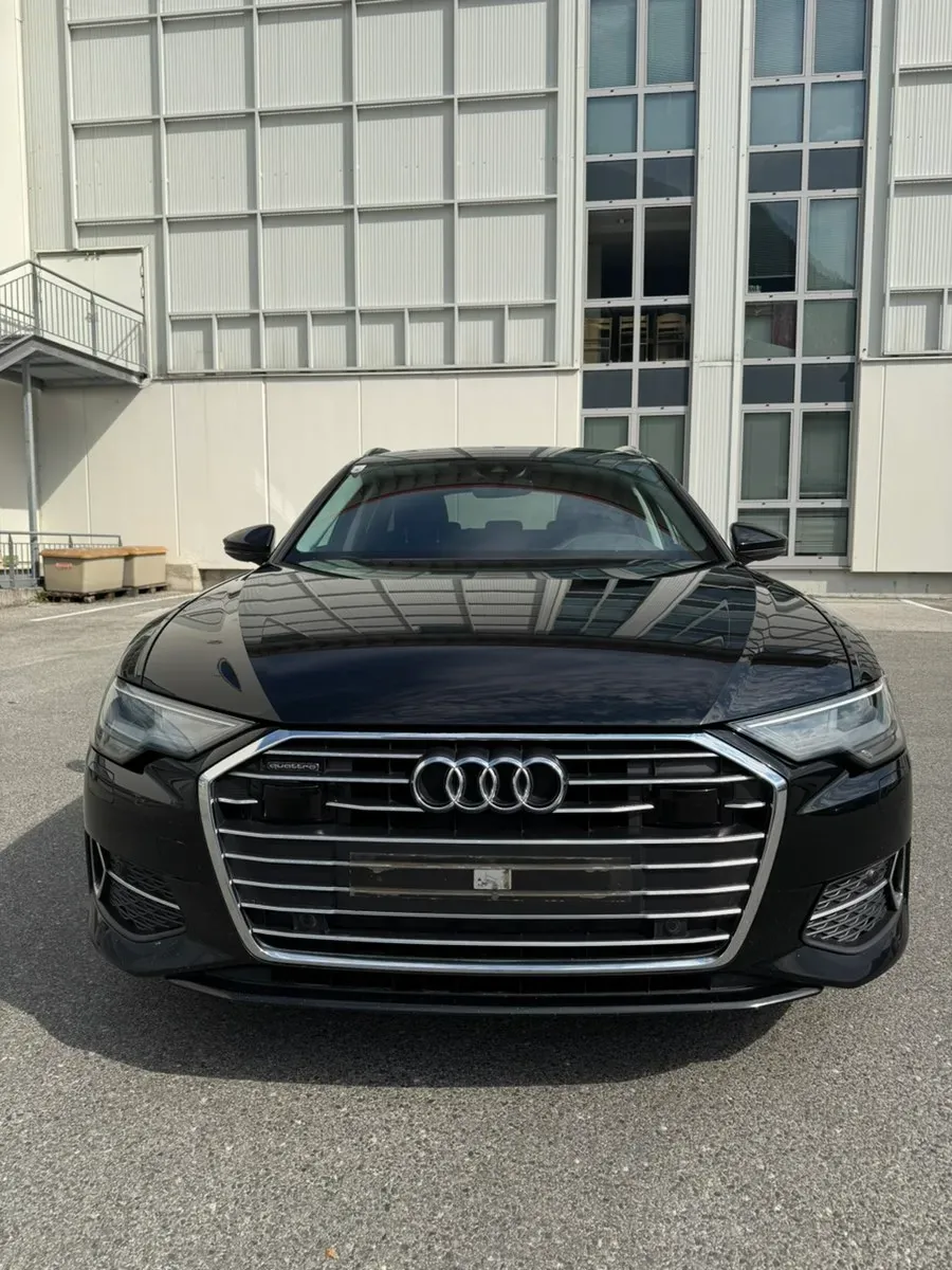 Audi A6 2021 photo 2