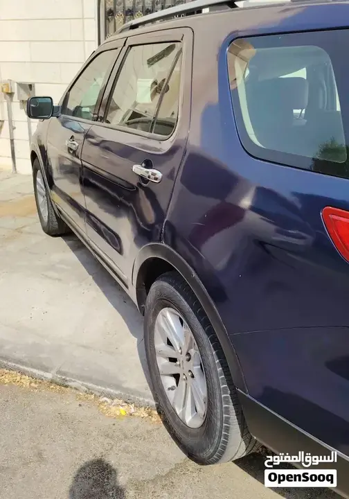 Ford Explorer 2012 photo 2
