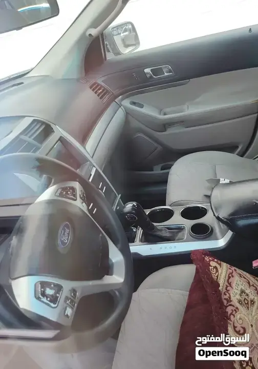 Ford Explorer 2012 photo 3