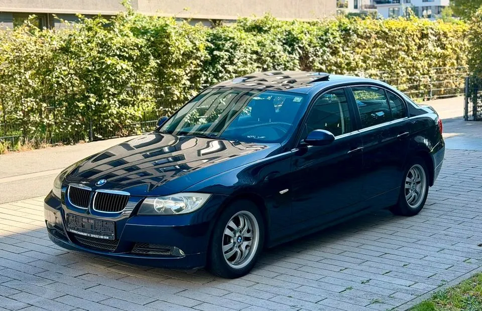 BMW 320I