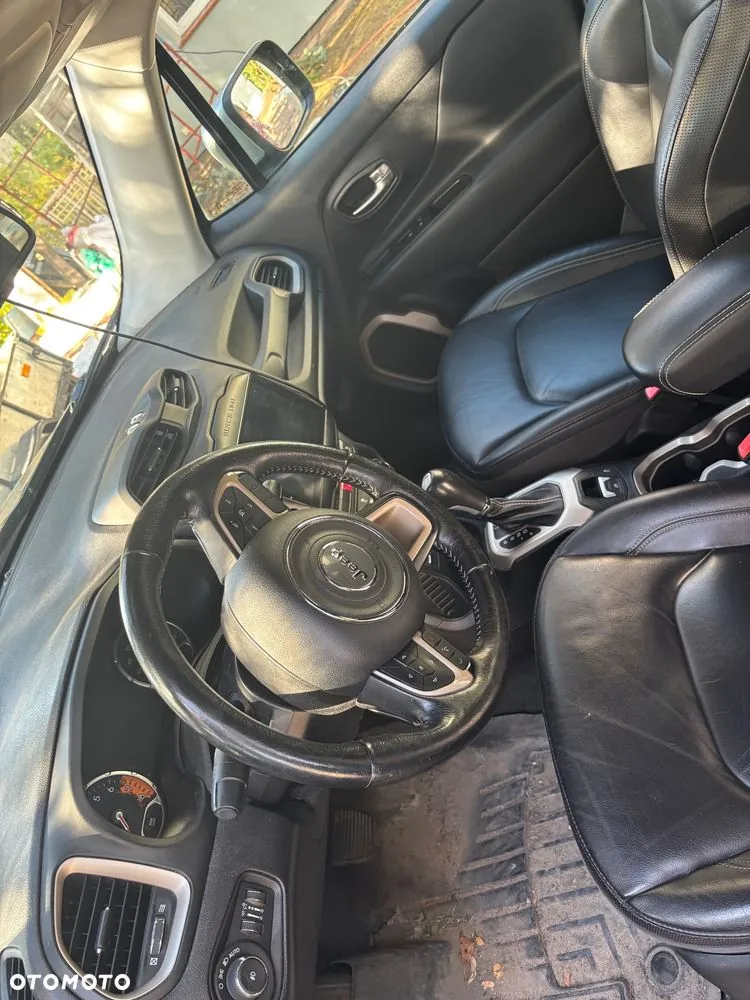 Jeep Renegade 2016 photo 4