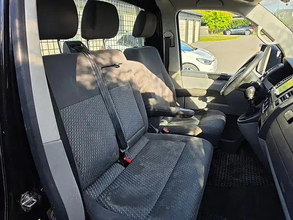 Volkswagen Transporter 2011 photo 3