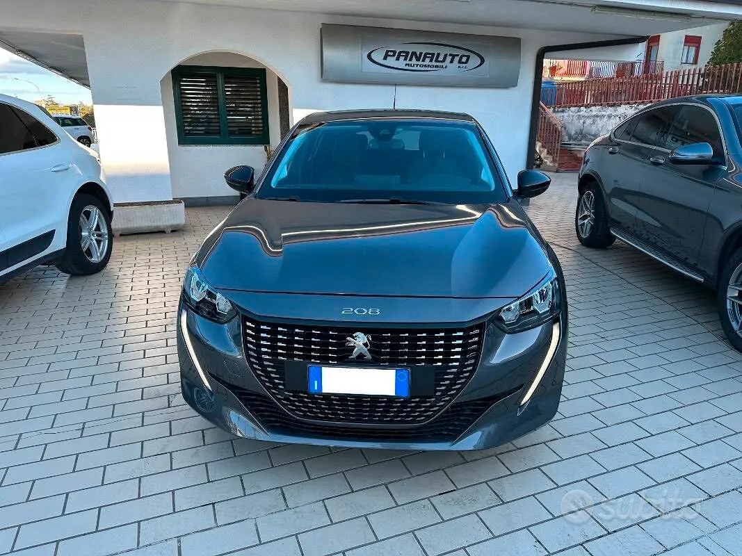 Peugeot 208 2023 photo 2