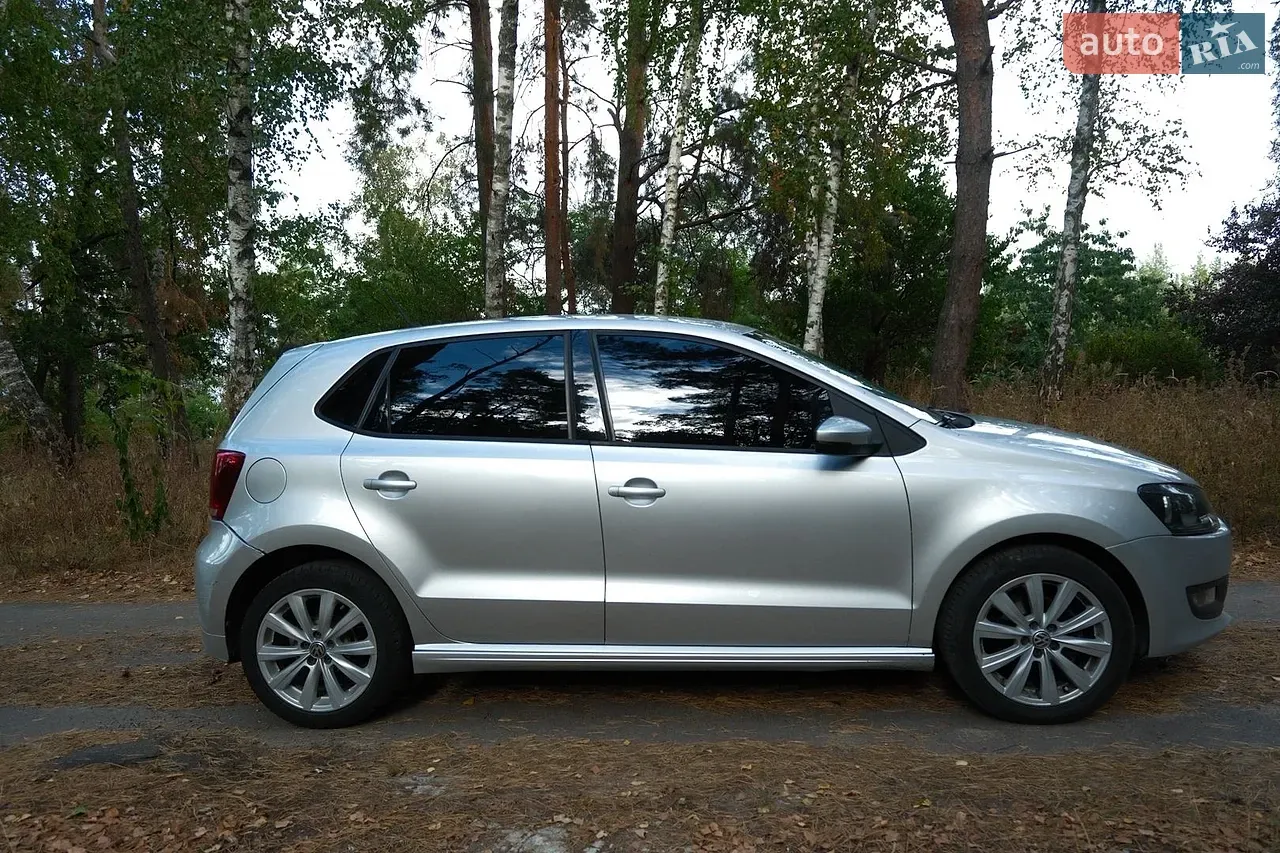 Volkswagen Polo 2012 photo 4