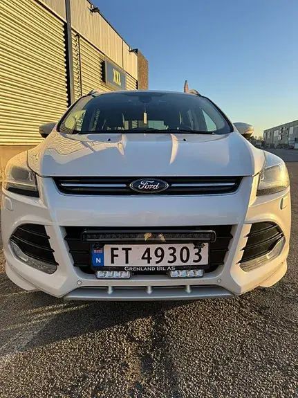 Ford Kuga 2016 photo 3