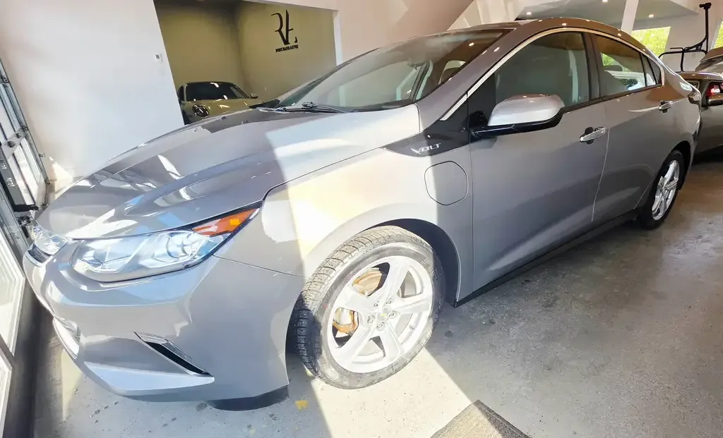 Chevrolet Volt 2017 photo 3