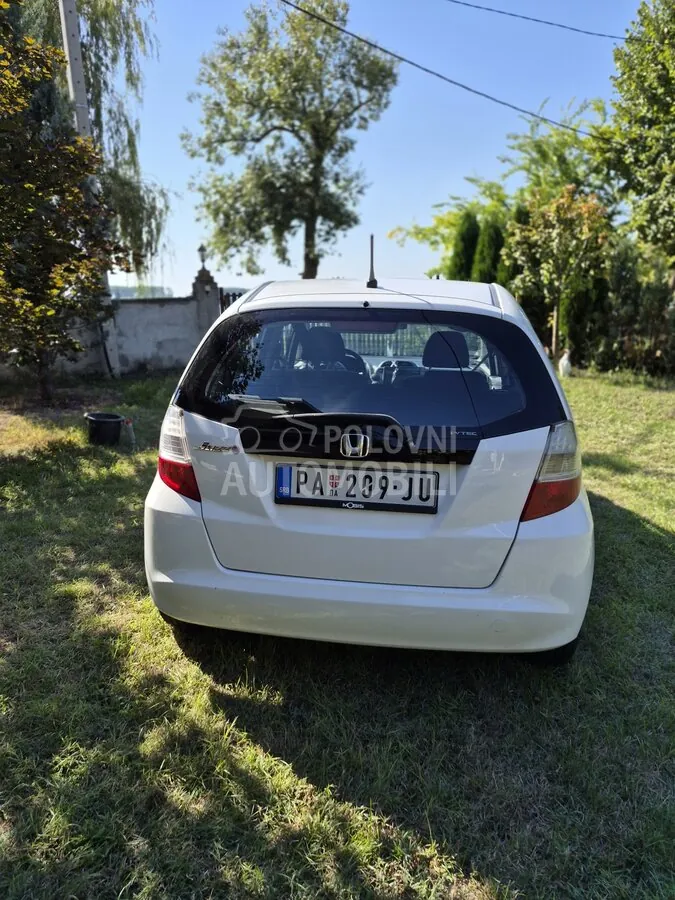 Honda Jazz 2009 photo 2
