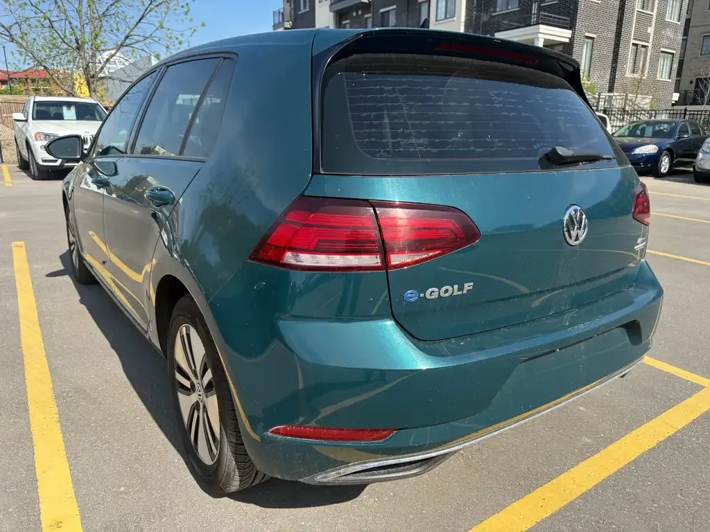 Volkswagen E-Golf 2017 photo 3