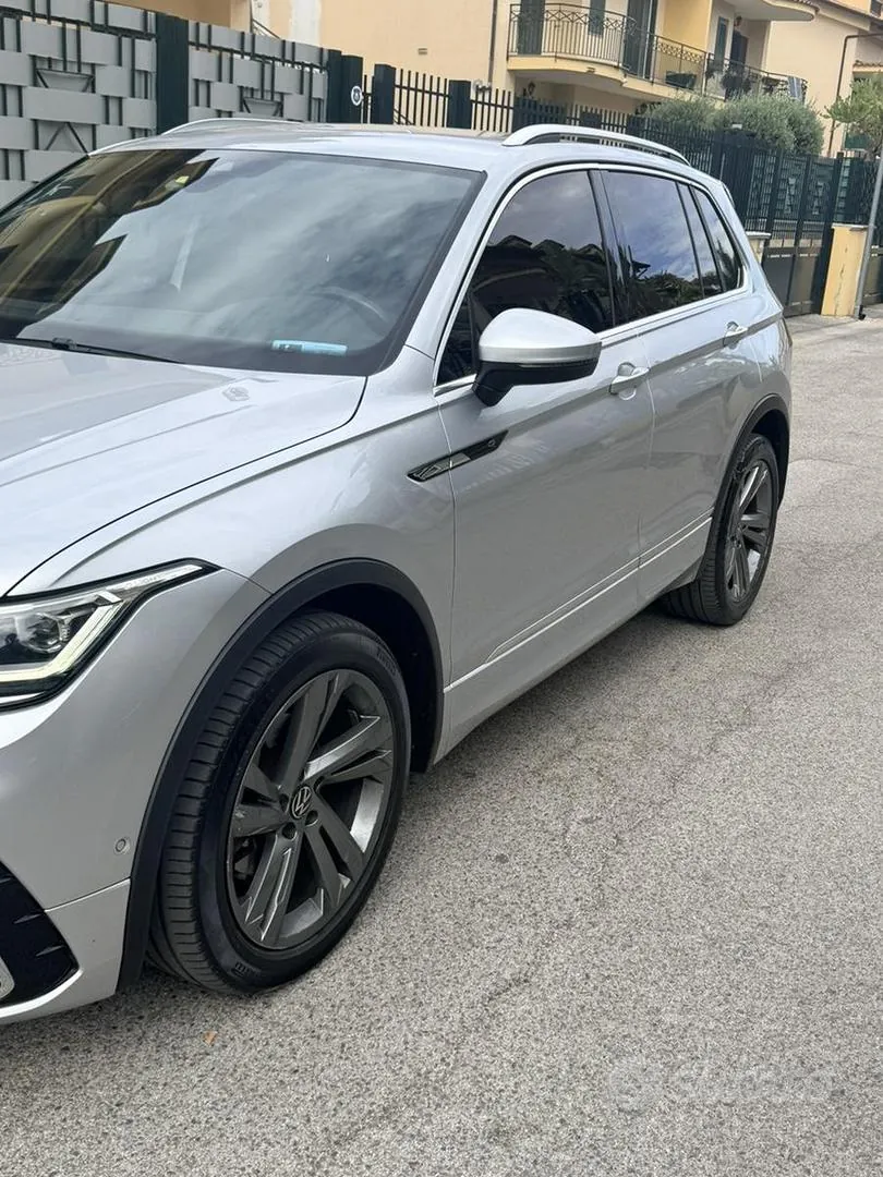 Volkswagen Tiguan 2022 photo 2