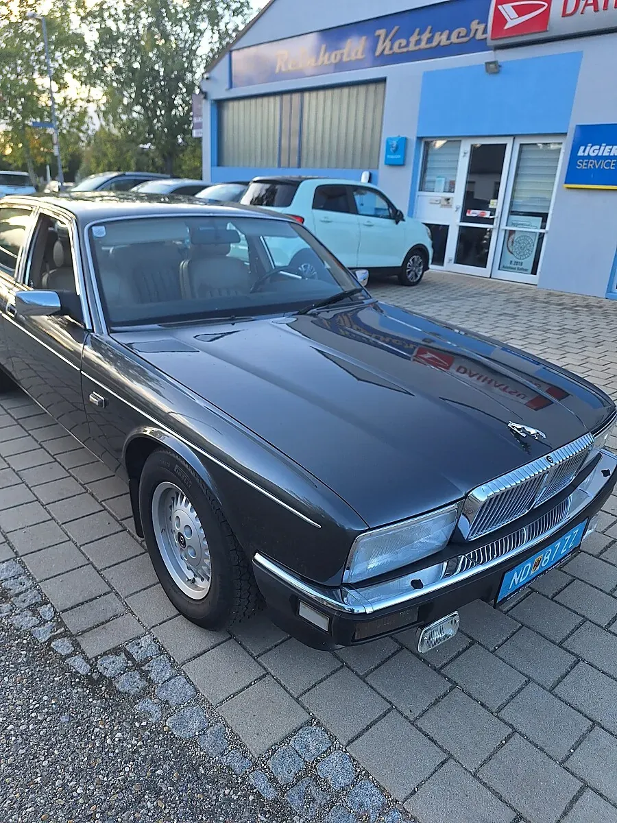 Jaguar Xj 1989 photo 2