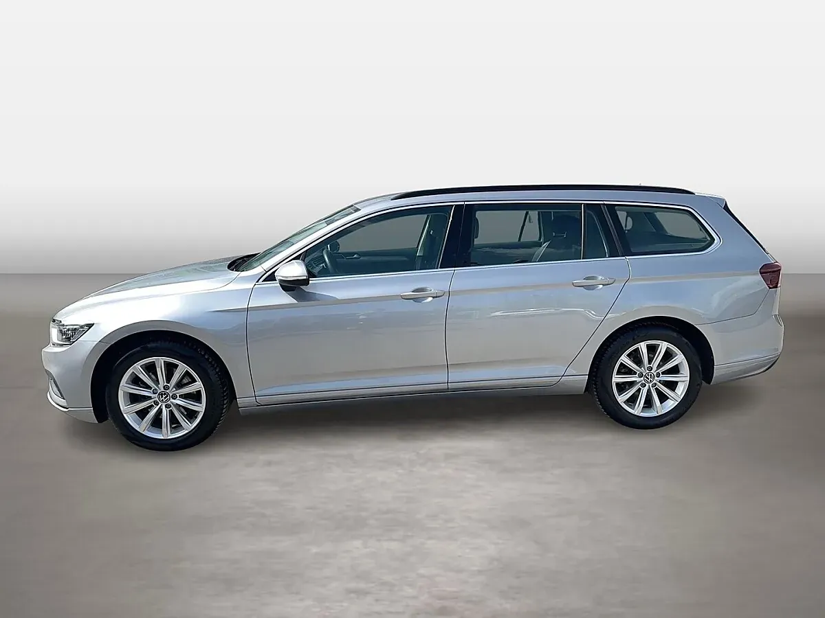 Volkswagen Passat 2021 photo 2