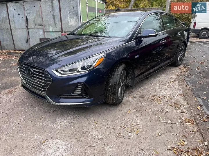 Hyundai Sonata 2018 photo 2