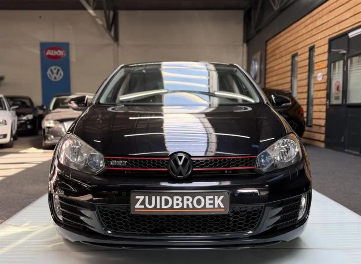 Volkswagen Golf 2009 photo 3