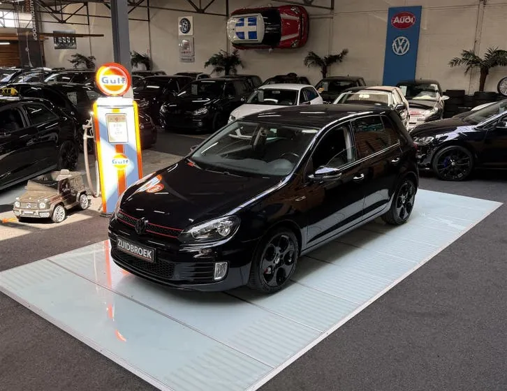 Volkswagen Golf 2009 photo 2