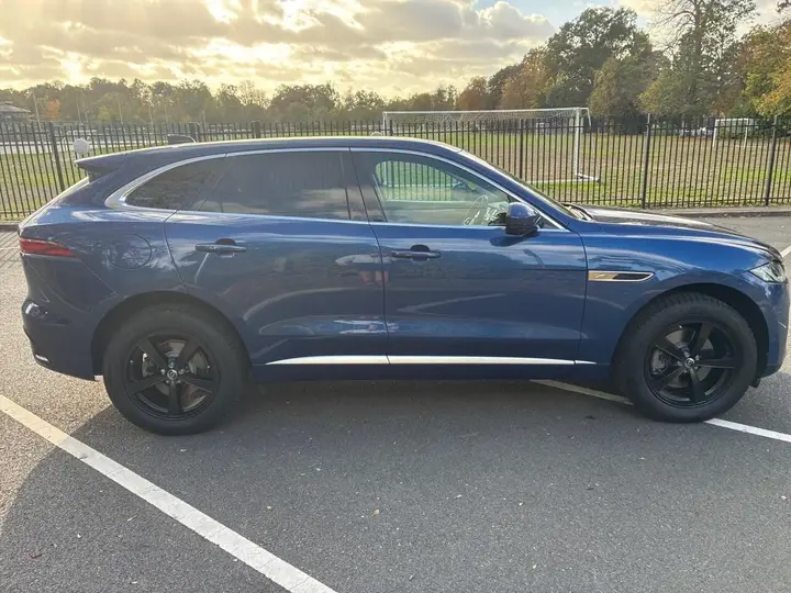 Jaguar F-Pace 2021 photo 2