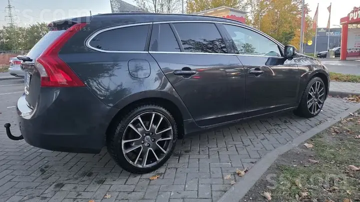 Volvo V60 2011 photo 4