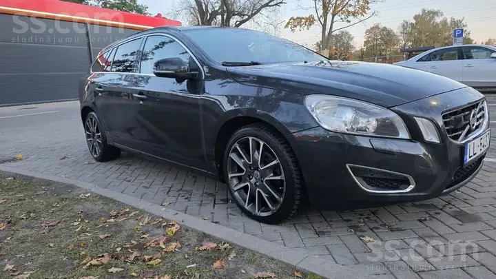 Volvo V60 2011 photo 5