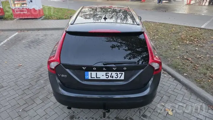 Volvo V60 2011 photo 3