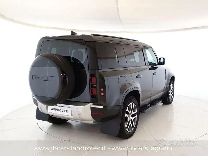 Land Rover Defender 2025 photo 2