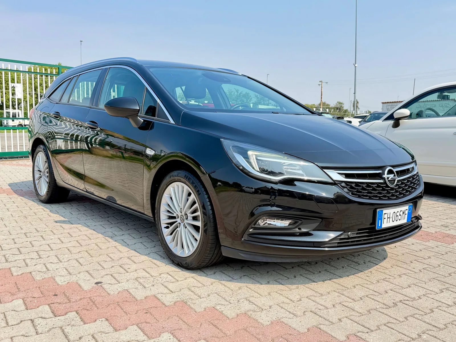 Opel Astra 2017 photo 3