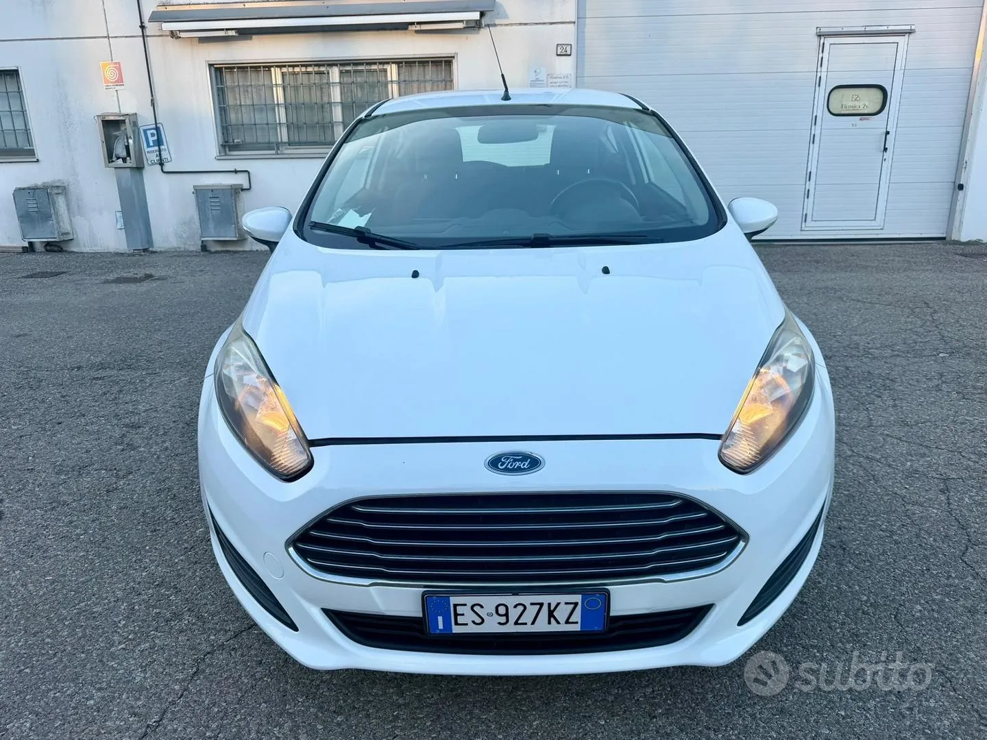 Ford Fiesta 2013 photo 2