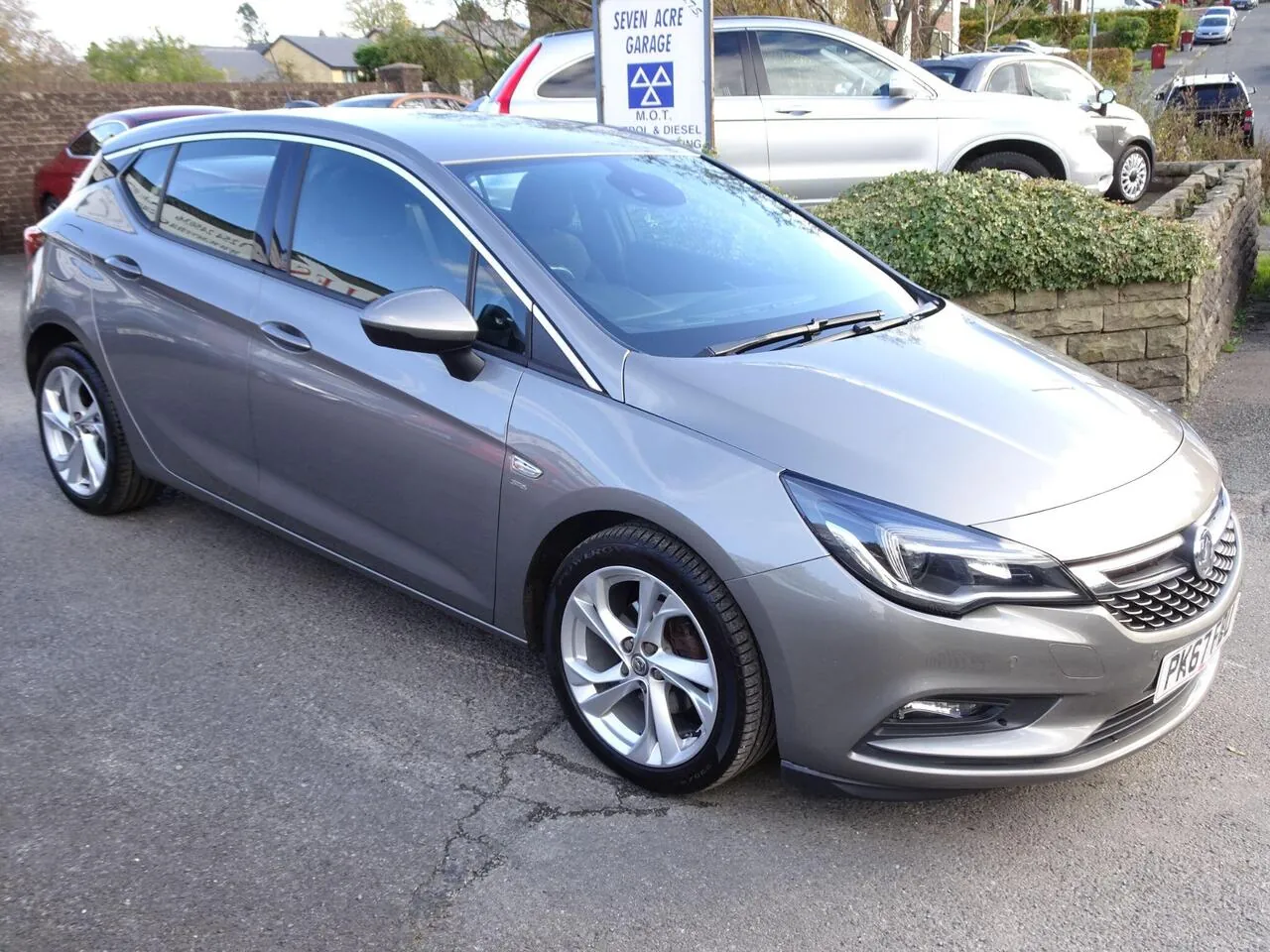 Vauxhall Astra 2017 photo 2