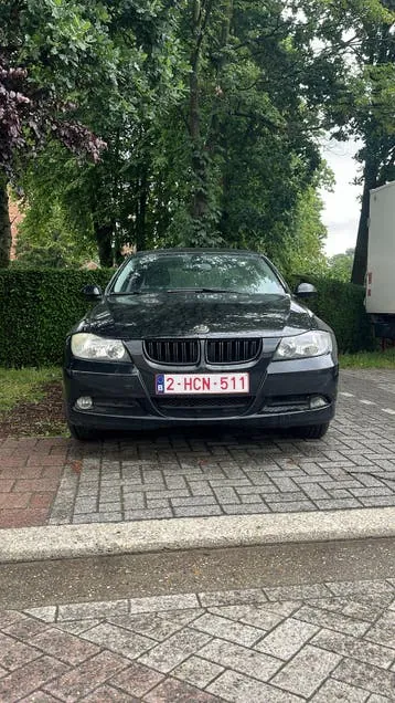 BMW 318I E90