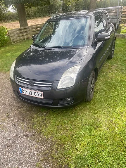 Suzuki Swift 2010 photo 4