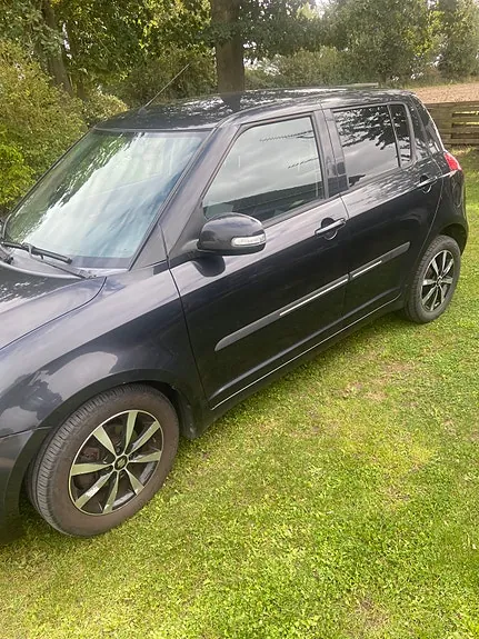 Suzuki Swift 2010 photo 5
