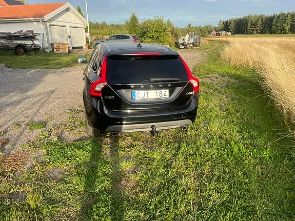 Volvo V60 2011 photo 5