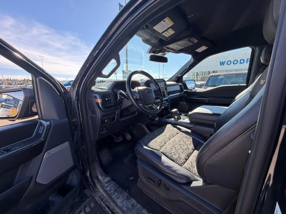 Ford F-150 2023 photo 2