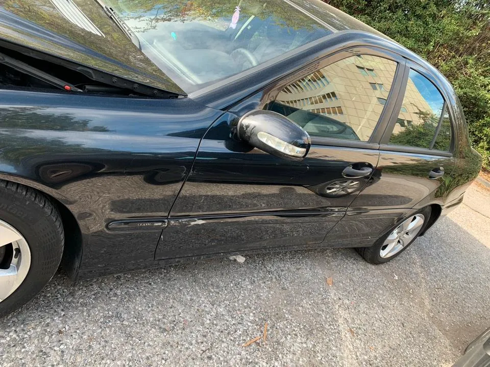 Mercedes-Benz C180