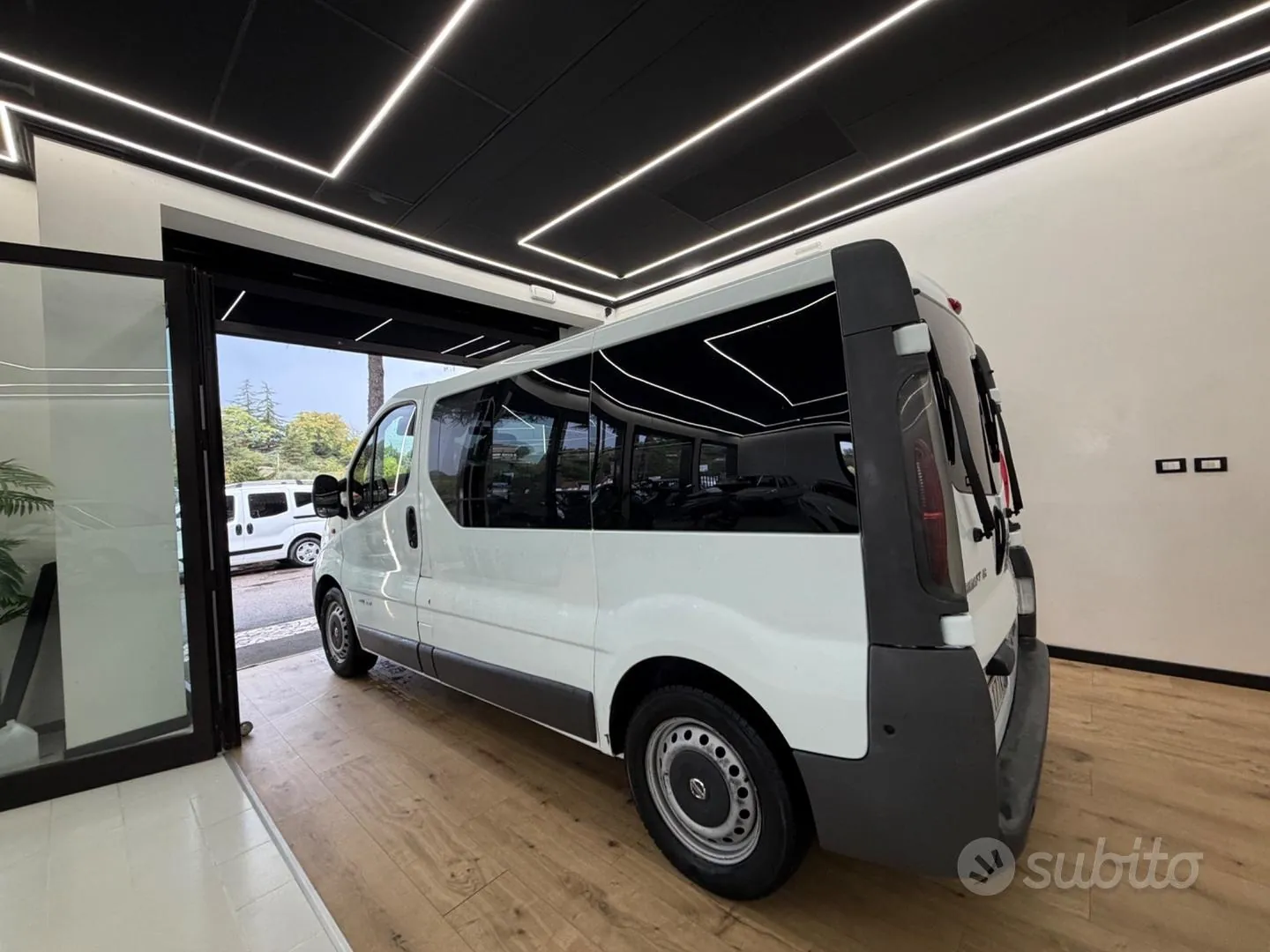 Nissan Primastar 2006 photo 5