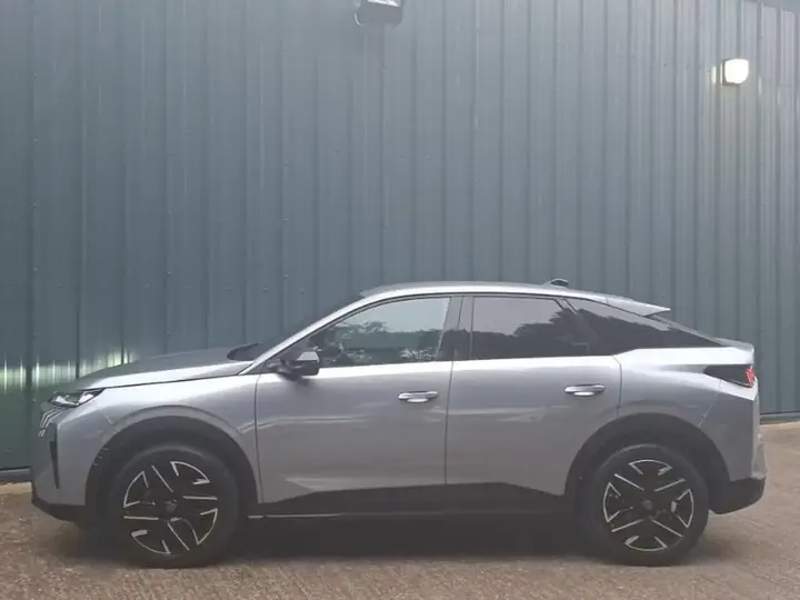 Peugeot 3008 2024 photo 4