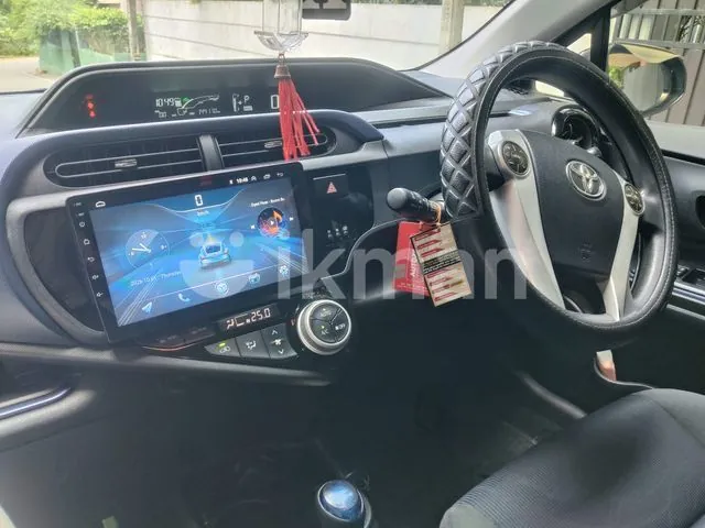 Toyota Aqua 2015 photo 5