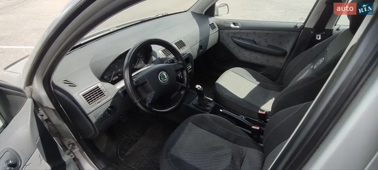 Skoda Fabia 2003 photo 4