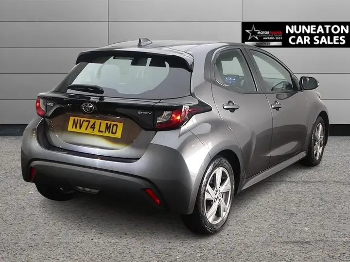 Toyota Yaris 2025 photo 3