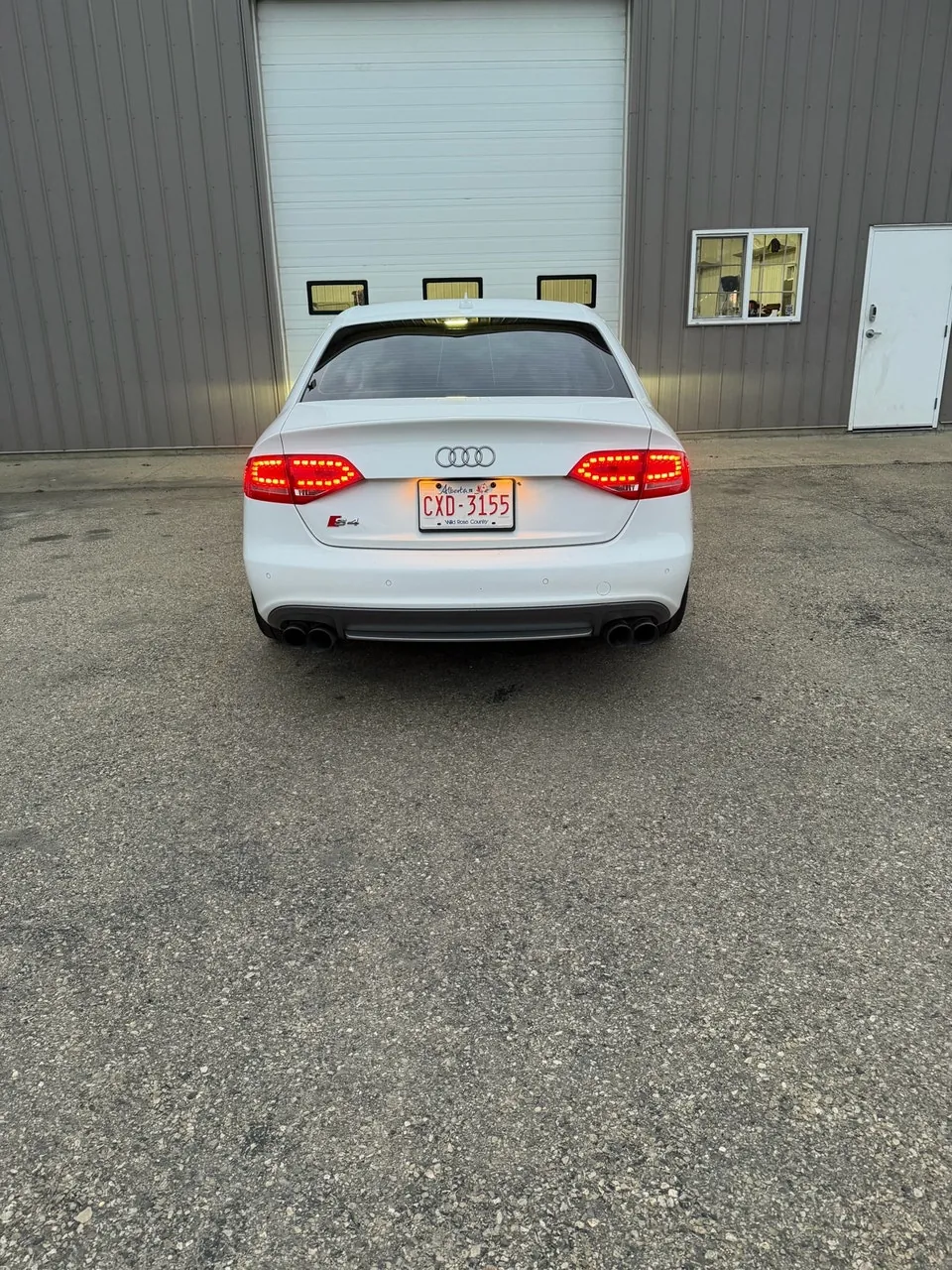Audi S4 2011 photo 4