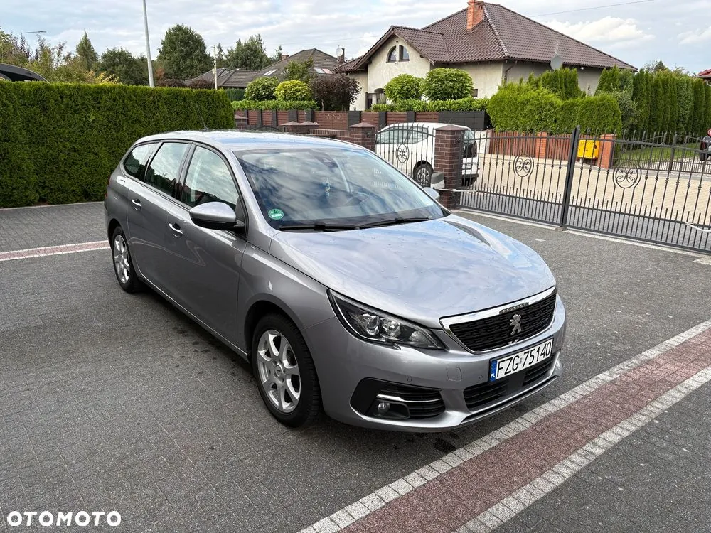 Peugeot 308 2019 photo 4