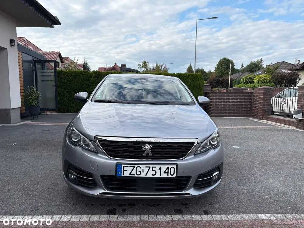 Peugeot 308 2019 photo 3