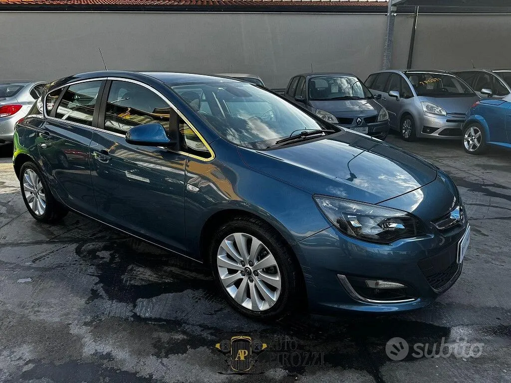 Opel Astra 2014 photo 3