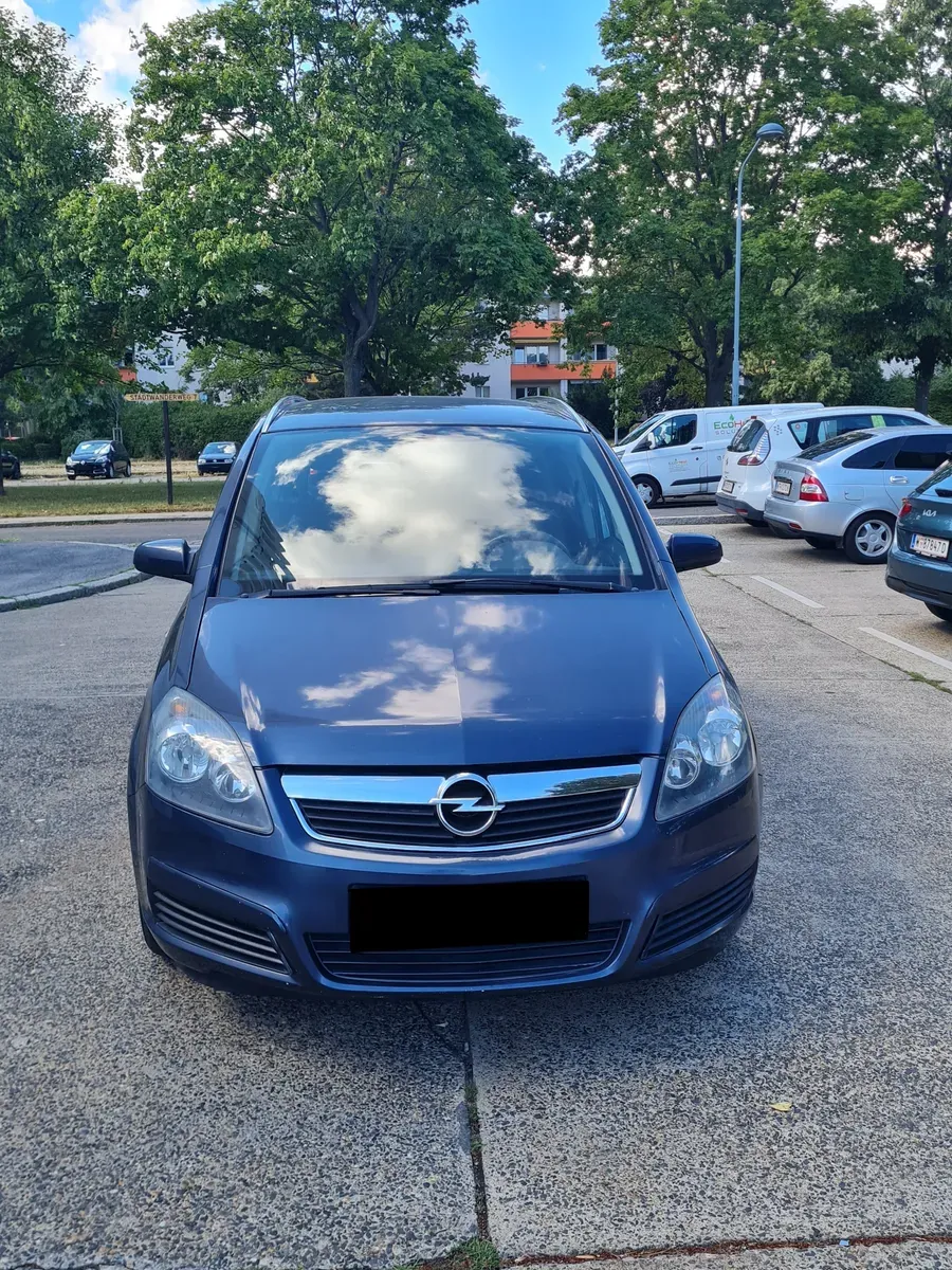 Opel Zafira 2007 photo 2