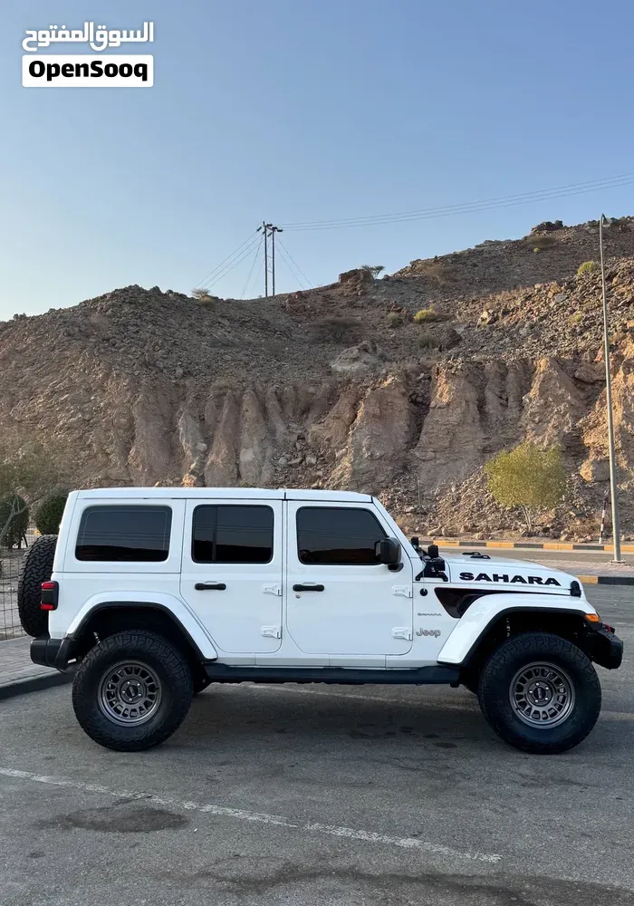 Jeep Wrangler 2022 photo 2